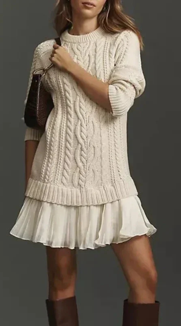 Celeste- Vestido de punto con falda plisada