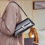 https://cdn.shopify.com/s/files/1/0950/1854/9553/files/Vache6.jpg?v=1773585593