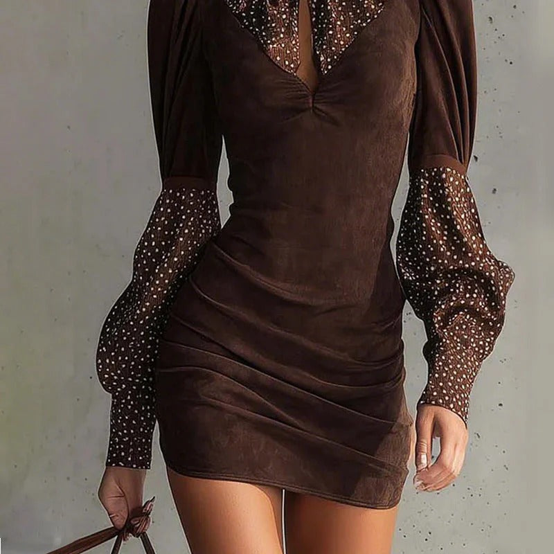 Venela - Minivestido elegante con contrastes de lunares