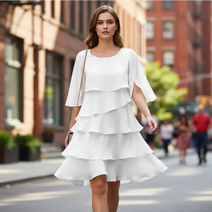 Bendecida - Vestido elegante de capas y volantes